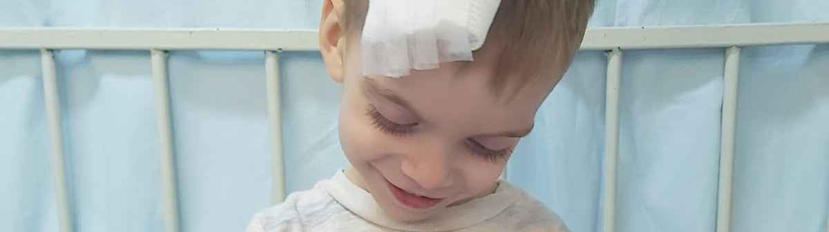 Oliver ya está en Barcelona para ser operado de su tumor cerebral