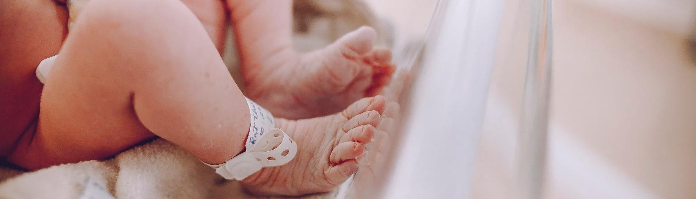 El Hospital La Fe de Valencia implanta, por primera vez en Europa, un marcapasos a un bebé prematuro