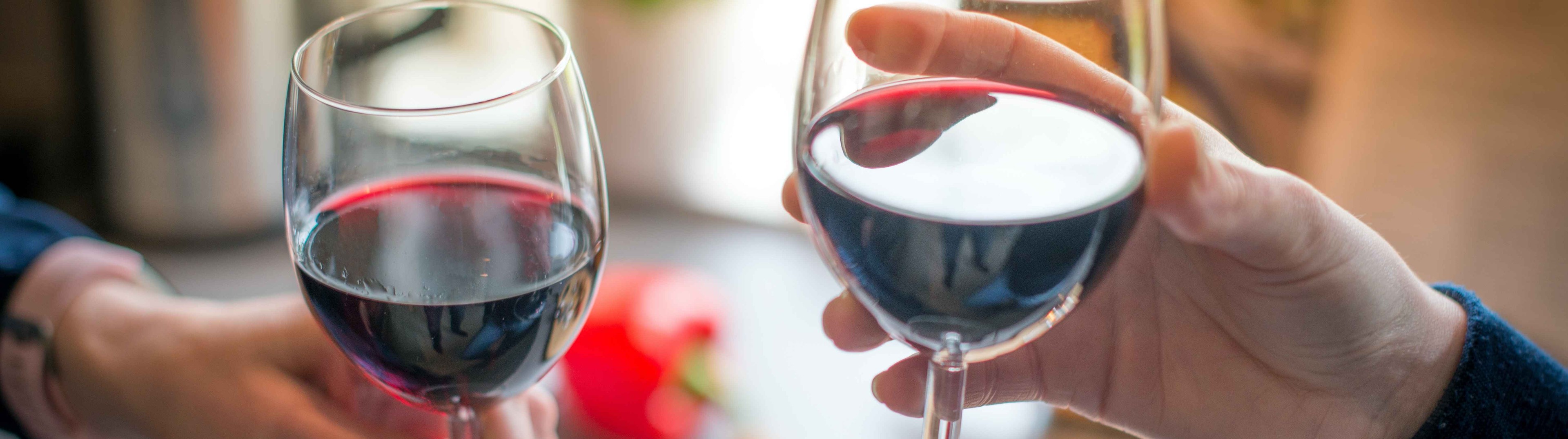 El Gobierno desmiente que se elimine el vino de los menús de los restaurantes