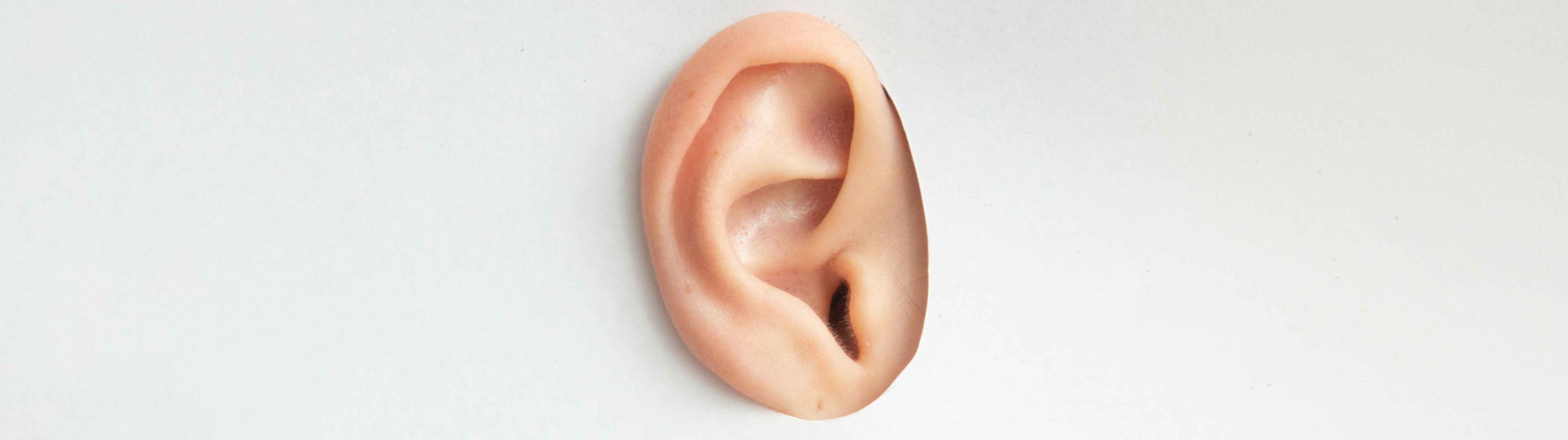 Logran implantar una oreja 3D con éxito