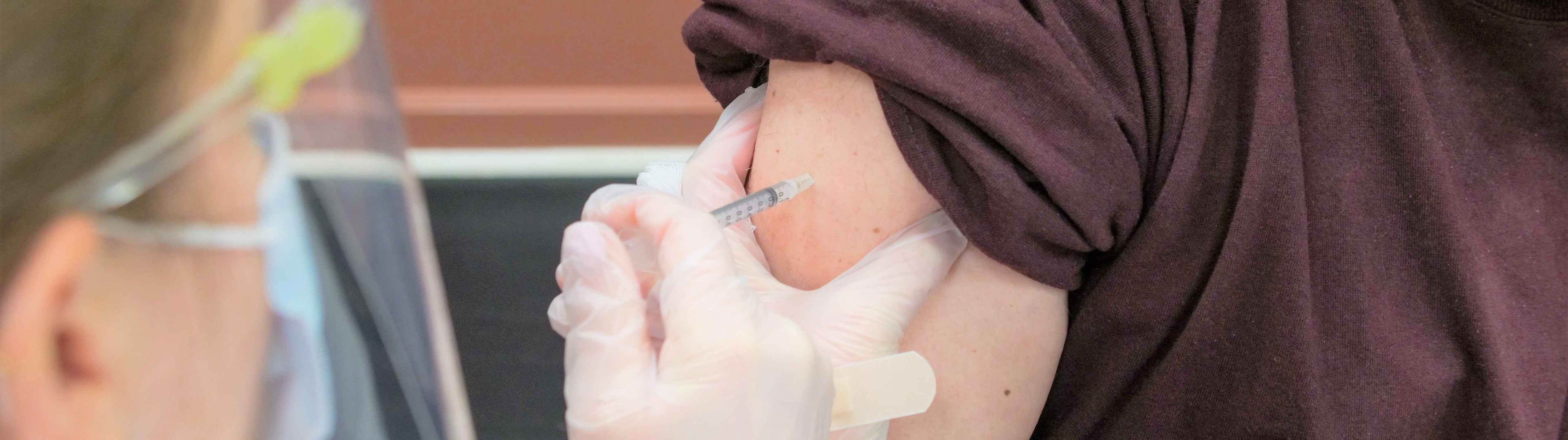 La EMA da el visto bueno a la vacunación intradérmica contra la viruela del mono