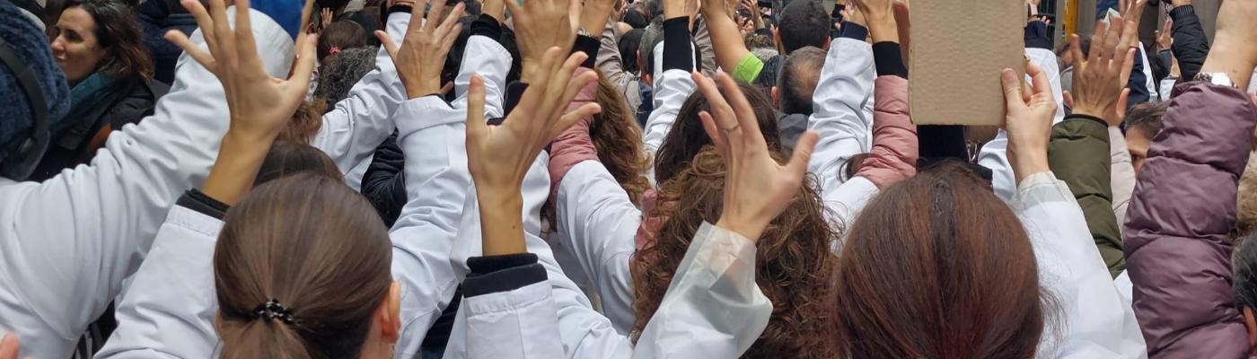 El Colegio de Médicos de Madrid pide poner fin a la huelga de los sanitarios