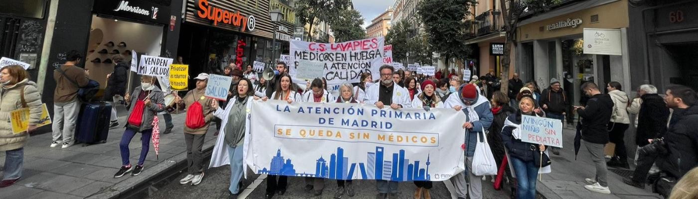 Los médicos de familia y pediatras vuelven a la huelga en Madrid