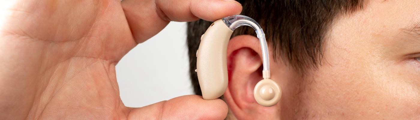 ¿Protegen los audífonos contra la demencia? Un estudio demuestra que sí