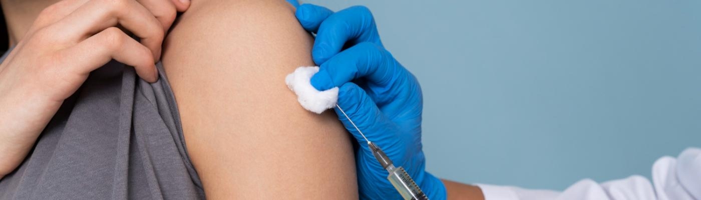 Arranca la campaña de vacunación contra la Covid y la gripe en España