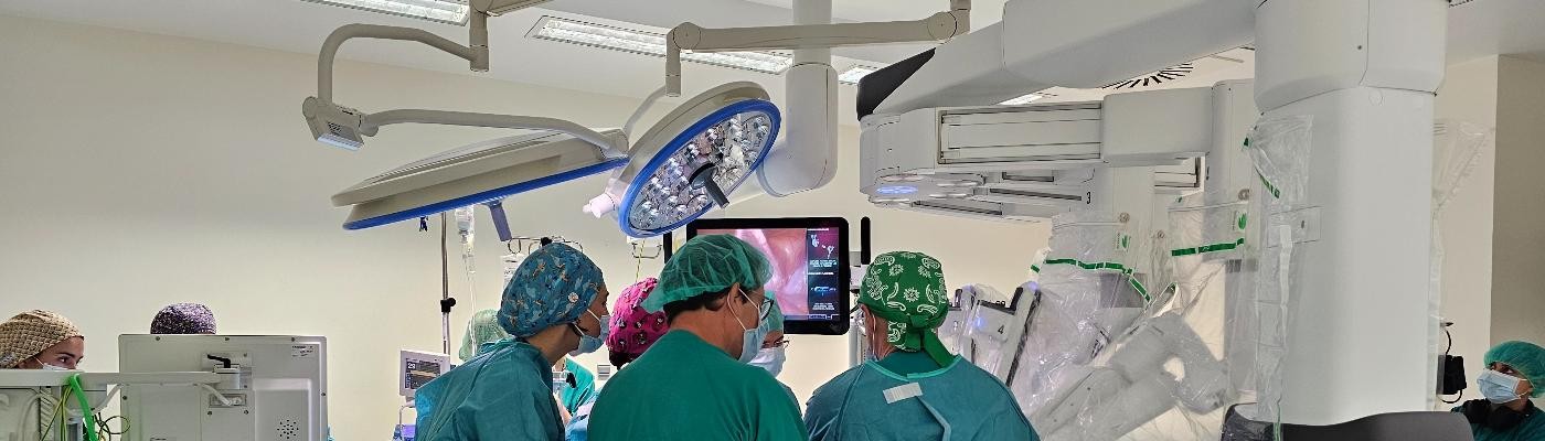 El Hospital 12 de Octubre incorpora el robot Da Vinci a sus cirugías