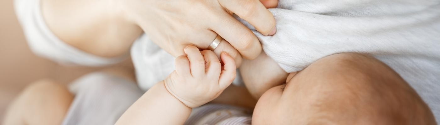 Descubren los beneficios de la lactancia materna en la salud cerebral del bebé